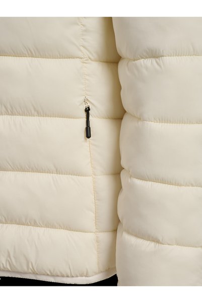 hummel جاكيت نسائي من نوع "هملهايغت ويبافر"، موديل 234508-9157، من ماركة "إيغريت".