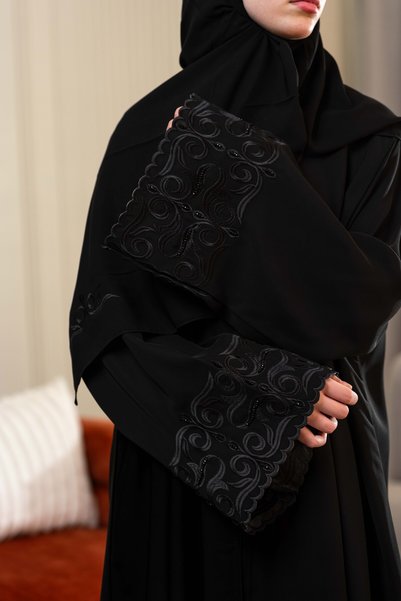 LAVİNİA عباية نسائية من لافينيا, قماش انترنت نص كلوش تطريز يدوي