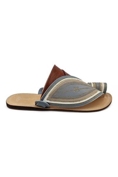 Al fanoos صنادل عربية مطرزة يدويًا للرجال