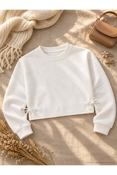 Lolliboomkids New season girls' crop sweatshirt with lace detail, white color.