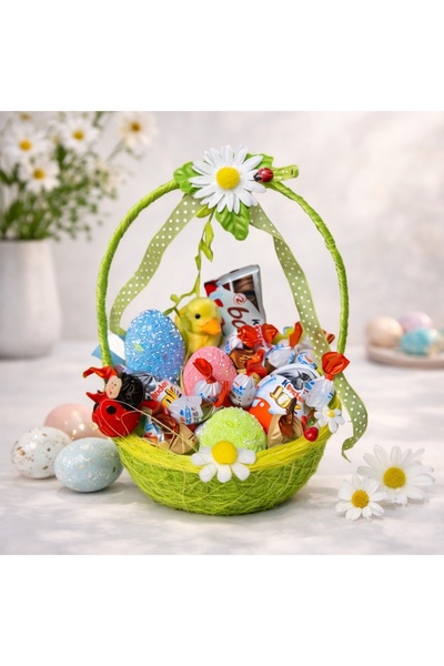 velve Cos cadou Paste Kinder Surprise cu dulciuri si decoratiuni de primavara...
