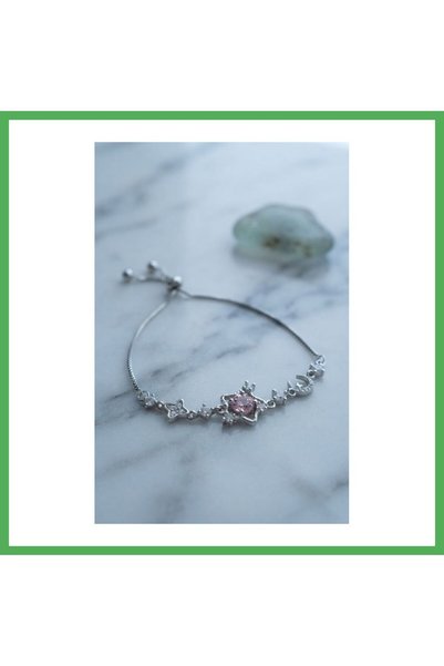 Nur store Çanta Star-Shaped Modal Bracelet with Pink Stones, Silver-Colored Z...