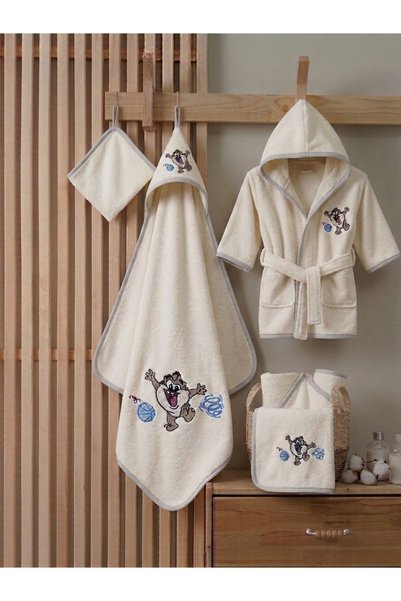Özdilek Tazmania Disney-Licensed Newborn Baby Set, Cream