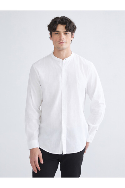 LC Waikiki From UZG STORE: A Standard-Fit, Stand-Up Collar, Long-Sleeved Popl...