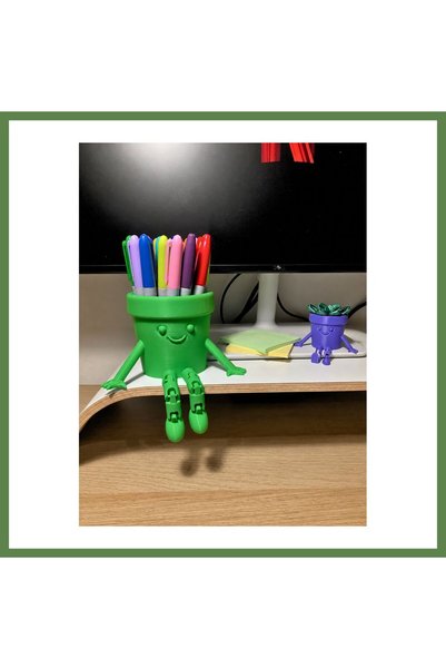 Hobibahçem 3D-Printed Moving Smiling Pencil Holder - Articulated Desktop Orga...