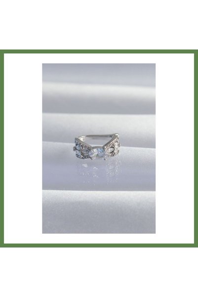 Hobibahçem Silver-Plated Rice-Shaped Zircon Earcuff Earrings HB006