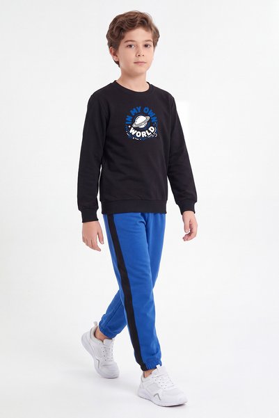 FYK KİDS Boys' Round-Neck Sweatsuit Set with Striped Detail and Print