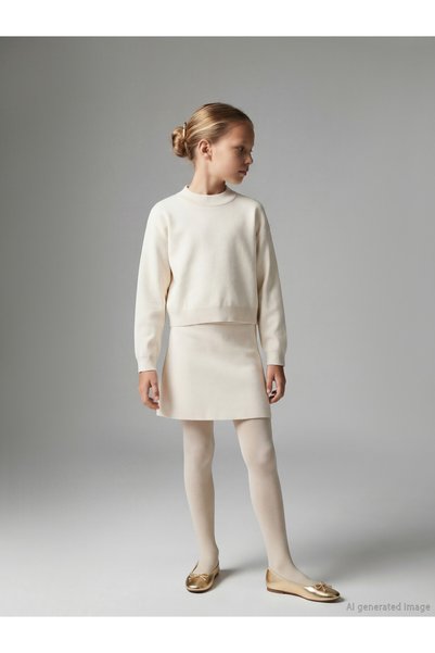 LC Waikiki Trendy Picks from Kübra Butik: Simple Girls' Knit Sweaters and Skirts