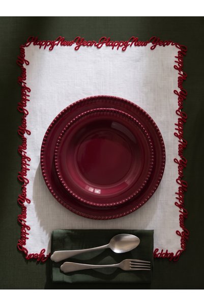 BELENAY Set of 2 Red Embroidered "Happy New Year" American-Style Placemats