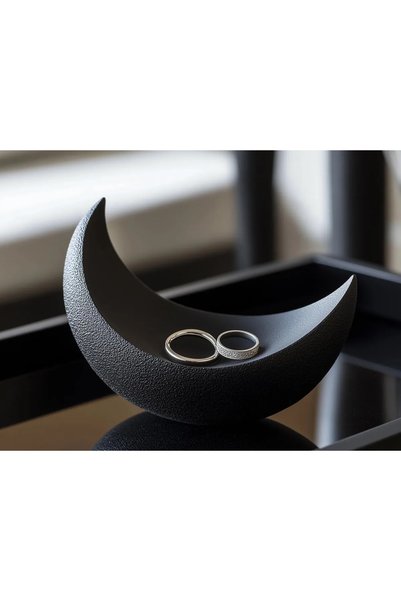 Bezos 3D-Printed Crescent-Shaped Ring Holder, Moon-Shaped Jewelry Dish, Minim...