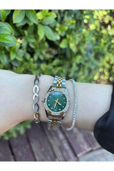 BURCU JEWELRY ساعة يد نسائية ذات قرص أخضر وتفاصيل من الأحجار، بتصميم مزدوج ال...
