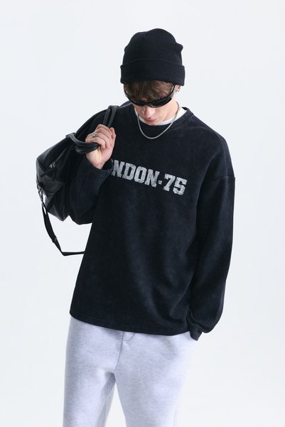 VAMOSCLO Textured London-Printed Sweatshirt