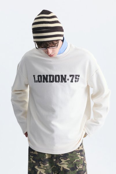 VAMOSCLO Textured London-Printed Sweatshirt