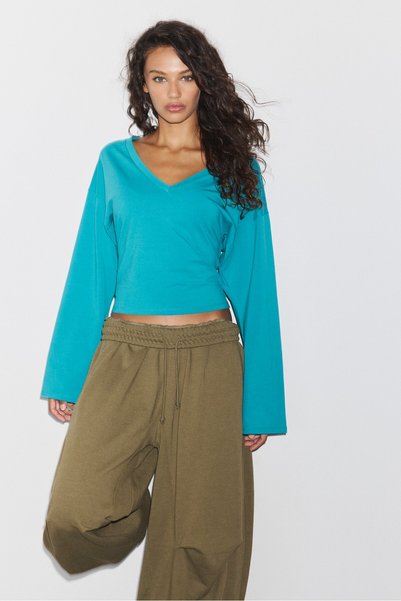 Stradivarius V yaka uzun kollu Japon stil t-shirt