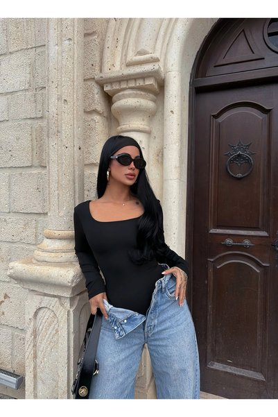 kırmızı butiks Body negru Lisa cu decolteu pătrat