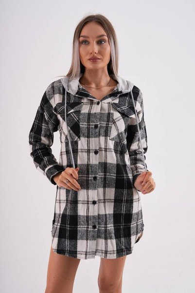 Polologin Butik جاكيت نسائي بنقشة مربعات باللونين الأسود والأبيض – تونيك فضفا...