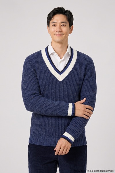 SMILE Heimar Indigo 100% Cotton V-Neck Sweater with Boat Neck