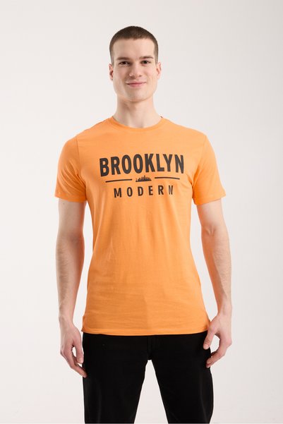 WeShaya Men's Relaxed Fit T-Shirt with Text Detail - Orange