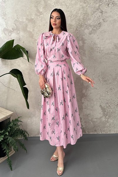 WeShaya Pink Striped Floral Blouse Skirt Set