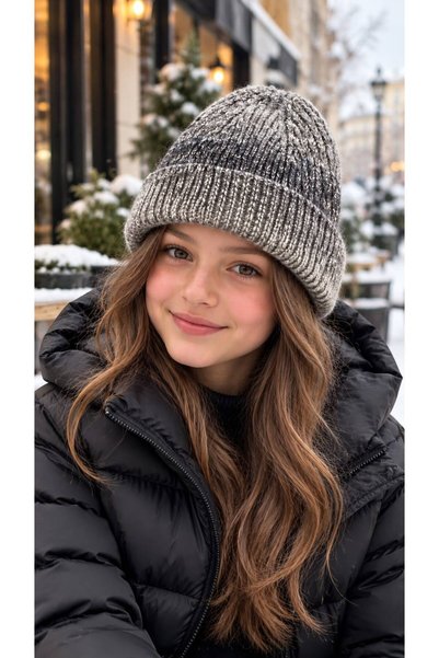 BALIENTE Black Ombré Knit Girl's Beanie