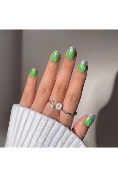 Generics Emerald green glossy press-on nails