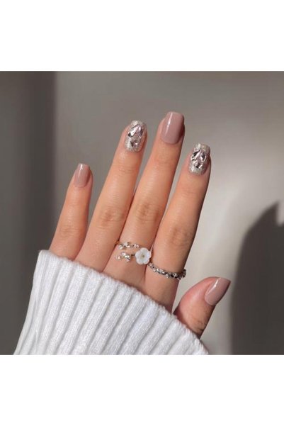 Generics Nude press-on nails with glitter