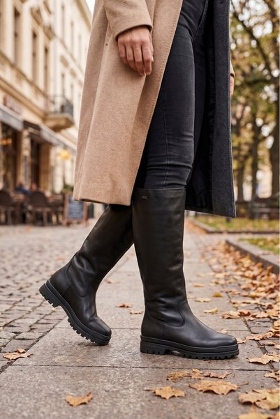 Rieker Women's long boots in black leather with track sole RIKZ5457-00