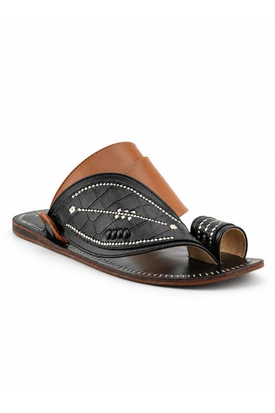 Al fanoos Hand-Stitched Arabic Sandals for Men