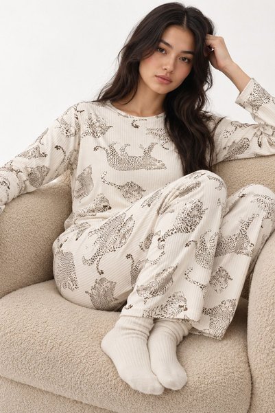 Hiccup Patterned Pajama Set
