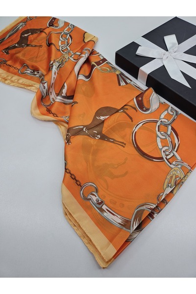 tomrisboutique Heritage Pattern Chain Detail Belt with Detailed Animal Figure...