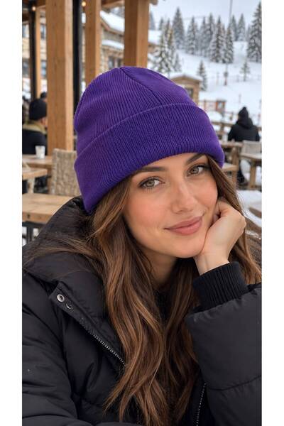 BALIENTE Căciulă de damă din tricot, de culoare violetă, cu textură moale