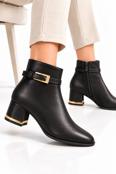 Nubbock Cizme impermeabilă cu cataramă pentru femei, de culoare neagră, model...