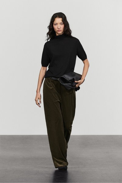 Massimo Dutti Pensli kadife geniş paça pantolon