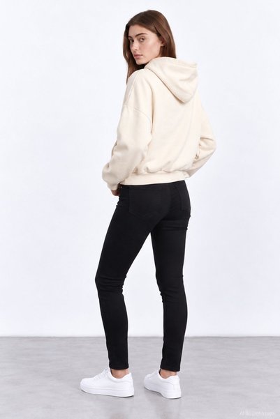 Quzu Women's Sweatshirt with Embroidered Details SWT02933 CREAM