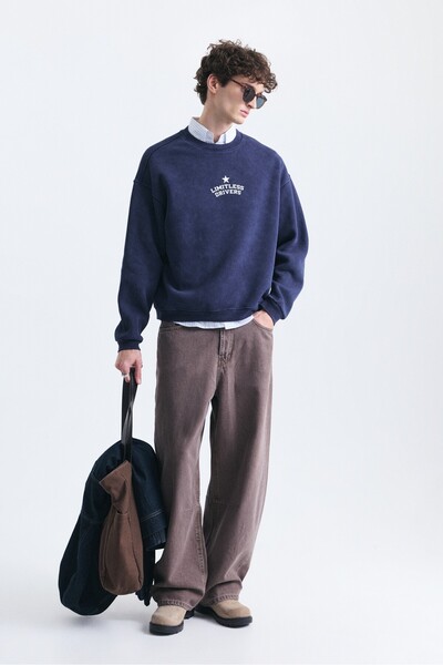 VAMOSCLO Oversized Printed Crew-Neck Sweatshirt