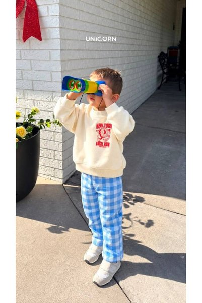 Mireya Kids Children's "New York" Printed Sweatshirt and Blue Checkered Pants...