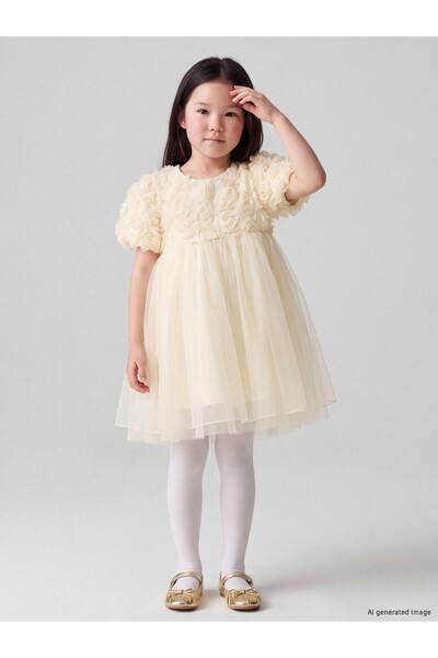 LC Waikiki Trendy Picks from Kübra Butik: Girls' Dress with a Round Neckline ...