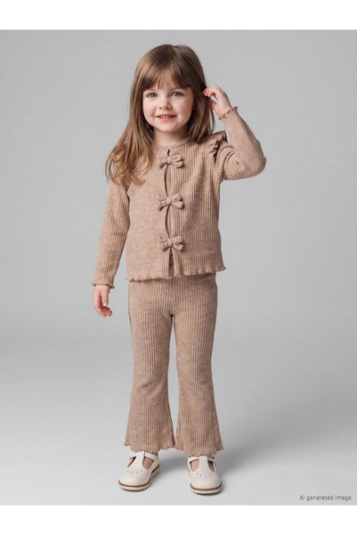 LC Waikiki Trendy Picks from Kübra Butik: Girl Baby Outfit Set with Ruffle De...