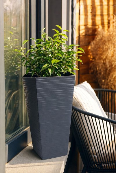 Comerivo Ghiveci patrat inalt antracit pentru flori, plastic rezistent 37cm