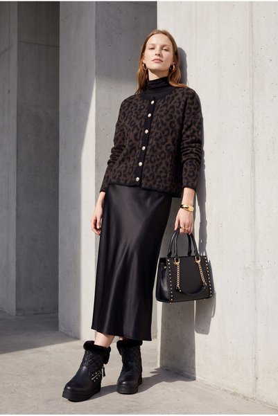 KADO OUTLET LEOPAR DESEN KISA HIRKA