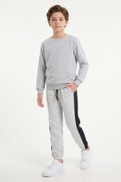 FYK KİDS Boys' Round-Neck Sweatsuit Set with Striped Detail