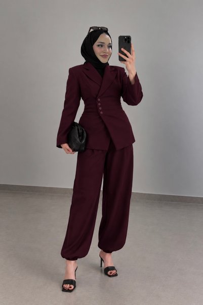 BNGL Boutique Set complet format din sacou blazer și pantaloni, de culoare pr...
