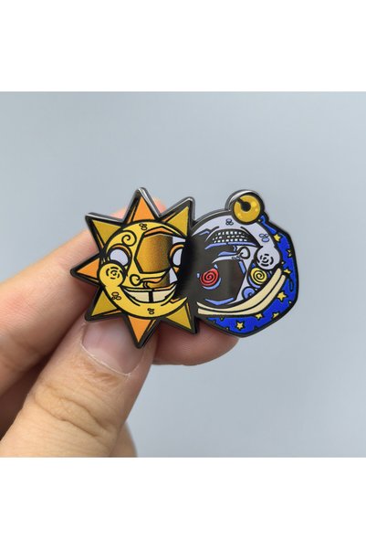 Choice The sun and the moon Anime Game Peripherals Cartoon Enamel Brooch The ...