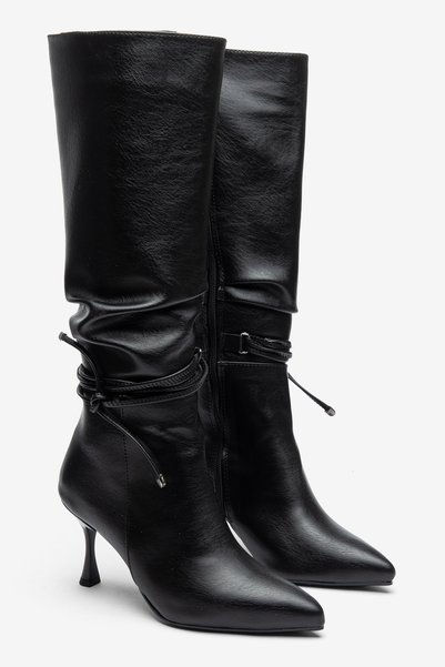 can feta Pointed-toe boots with a matte finish and a side zipper—stylish, eve...