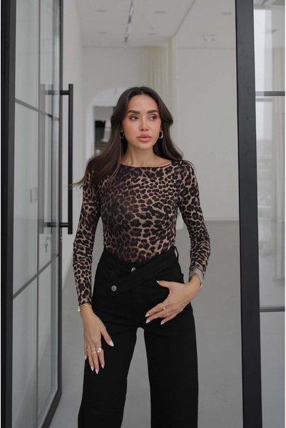Havoş Bluză vaporosă cu decolteu bărcuță și model de imprimeu leopard
