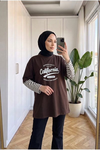 Kirazca Butik Women's Striped, Sleeve-Printed, Oversized Sweatshirt with a Cr...
