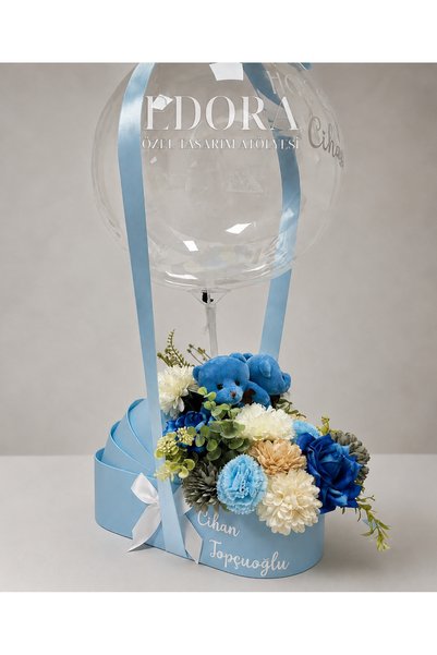 Edora Design Peluşlu ve Şeffaf Balonlu Yeni Doğan Puset Model Çiçek Kutusu | Bebek İçin Hediyelik Peluşlu & Balonlu Çiçek Kutusu