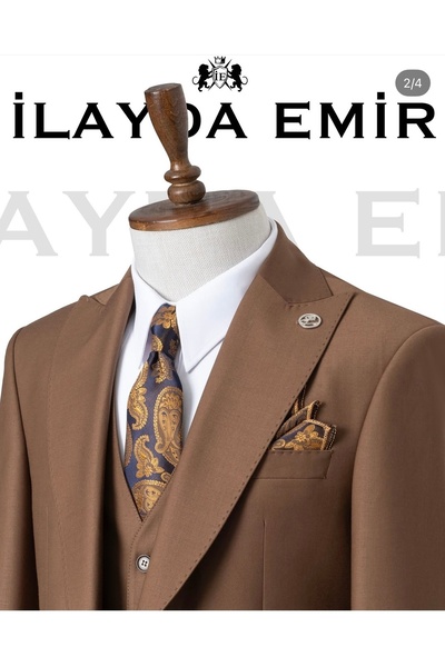 ilayda emir Tawny Brown Swallow Collar Vest Suit