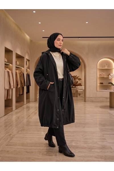 FUEGO VELVET Tesettür Kadın Siyah Kapüşonlu Uzun Yağmurluk Oversize Çıtçıtlı Mevsimlik Mont
