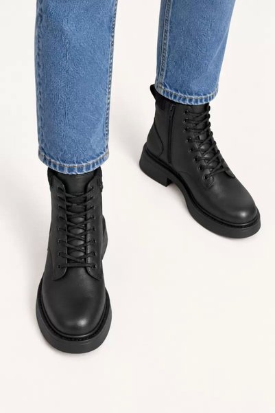 VelasBySerhat Women's Black Leather Winter Boots with Thick Soles, Everyday Style, Tr01Mk05E.
